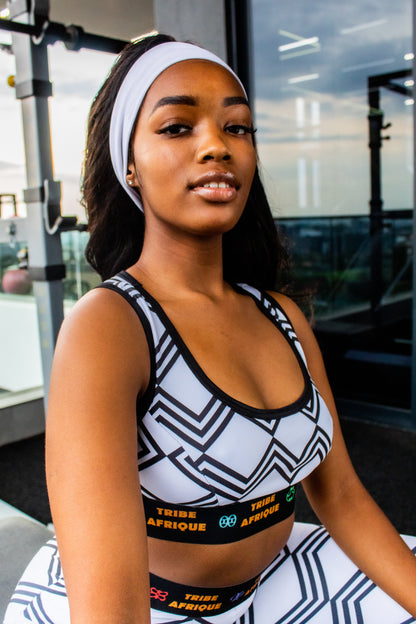 White Xhosa sports Bra Tribe Afrique